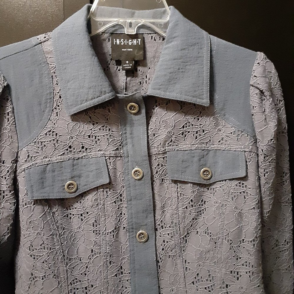 INSIGHT Women's Purple Jacket with Floral Design Size 8